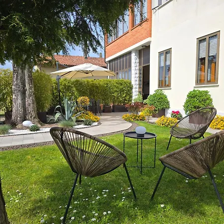 Casa Lola